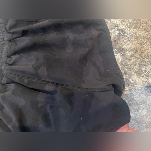 lululemon athletica Camo Black Women's Athletic Shorts - Picture 7 of 12